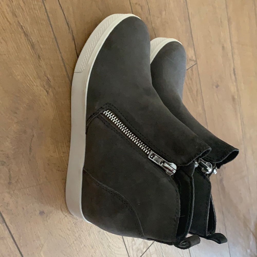 Steve Madden Women's Wedgie Sneaker